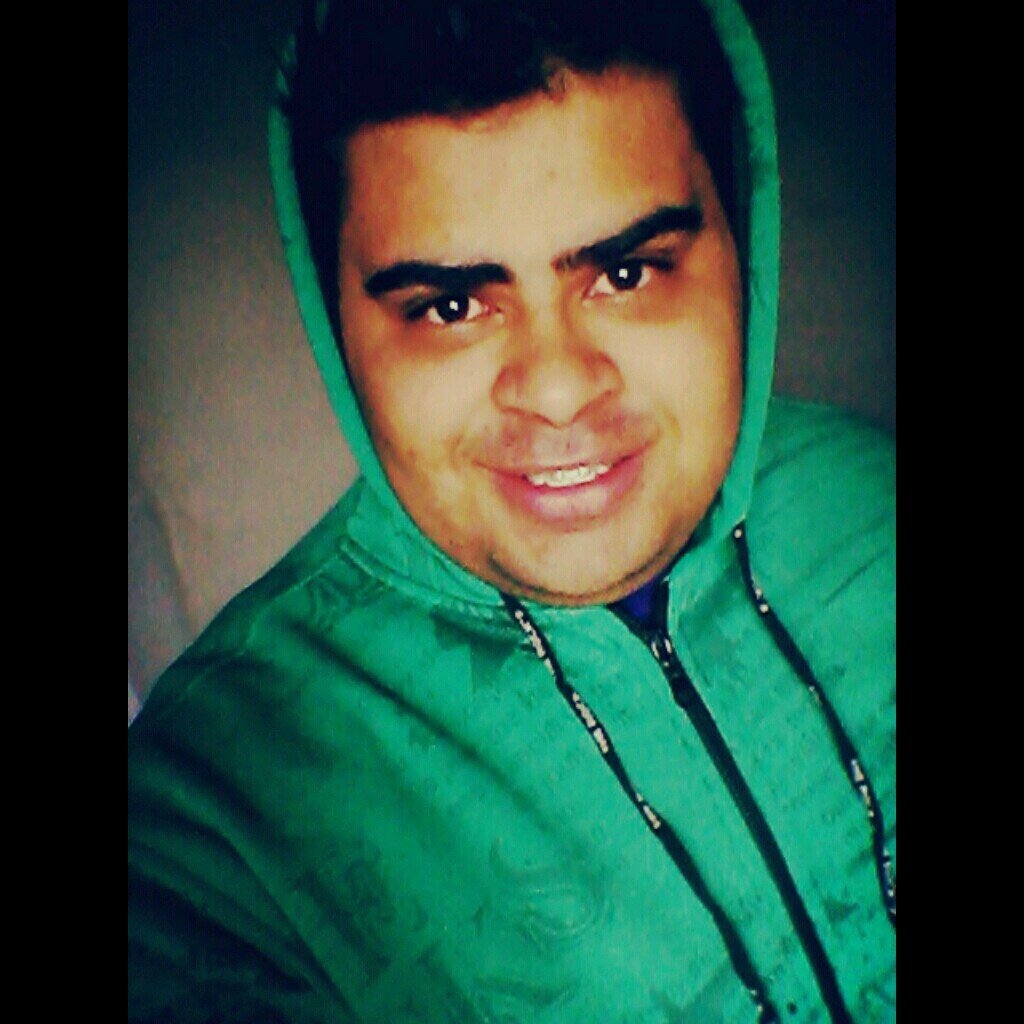 Jefferson Ramos 
Facebook: http://t.co/DrBSdbTu9i