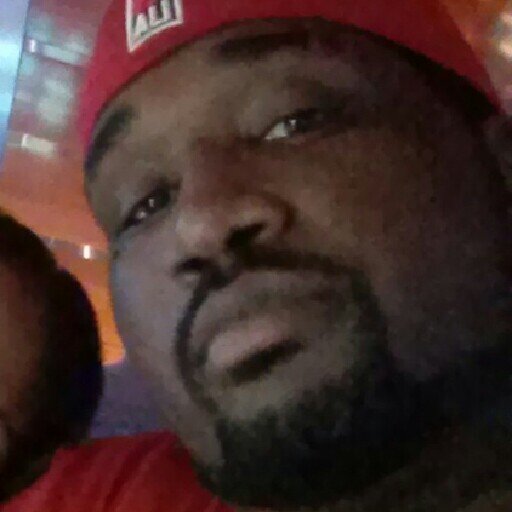 HateItLoveIt52's profile picture. 