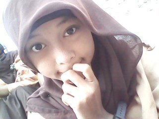 Name : Isnaini Dwi J.
Class :IX-A
School : SMPN 1 Temayang