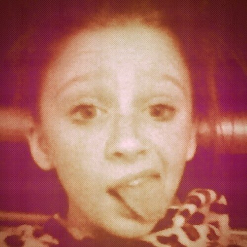 Sup,sm a 13 yr old girl ,follow me ami follow you back its simple☺☹☺