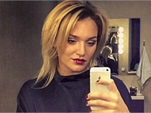 Люди делают фальшивые деньги, деньги делают фальшивых людей.