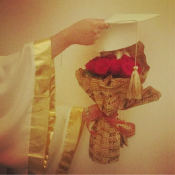 sos_sth7's profile picture. *♡* بِ ردائي الأحمر وأغصان الريحان، سأمشي تحت المطر Marble 🐈🪢#Friends_addict