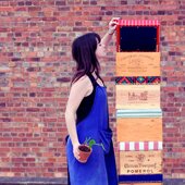 I'm Chloe, a  photographer/ maker creating reclaimed design for modern living