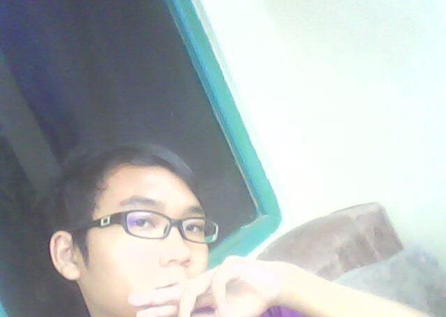 Josephsevenfol's profile picture. I'm good people not arrogant and friendly :)
SMK TIP is my school and moslem is my religion