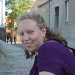 Mama van twee mooie dochters, echtgenoot van Leon, pedagogisch medewerker, handwerken, spiritueel ontwikkelen