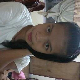 15 || Filipina || Follow me & i'll follow back =)