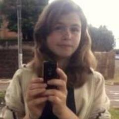 essa menina ama deus !!!!!