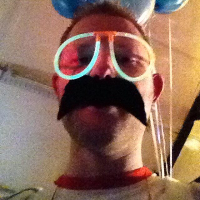 I have a beard....i'm a little weird! #nakedrightnowshavedoffbeardoversummernodoubtgrowitagainintimeforwinterbrrrrrr!