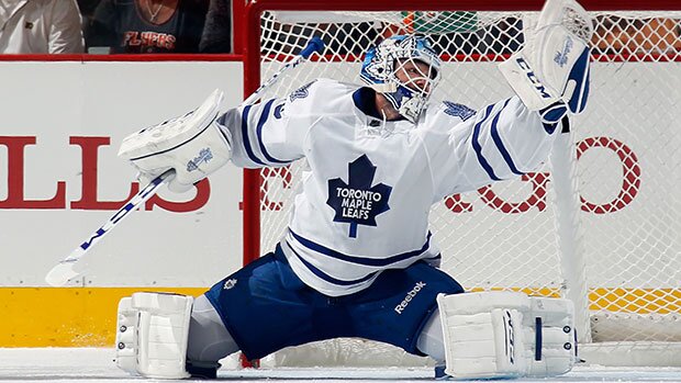 Stopping pucks and wheeling sloots