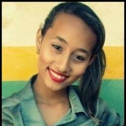Laiza Sousa,Taurina,14anos,Catoleense,Apaixonada por chocolate,e se quizer descobrir mais é so seguir =)