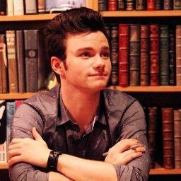 Estudiante de NYADA. Mi vida son 2 palabras: Blaine, Musicales y Moda. ALWAYS.