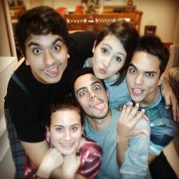 Grupo vocal com estilo pop que faz todos os seus arranjos a capella! http://t.co/ENsoUicil5