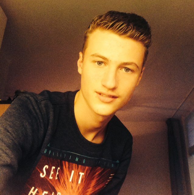 KMC ~ 15~ voetbal~ Ajax ~ Hoofddorp