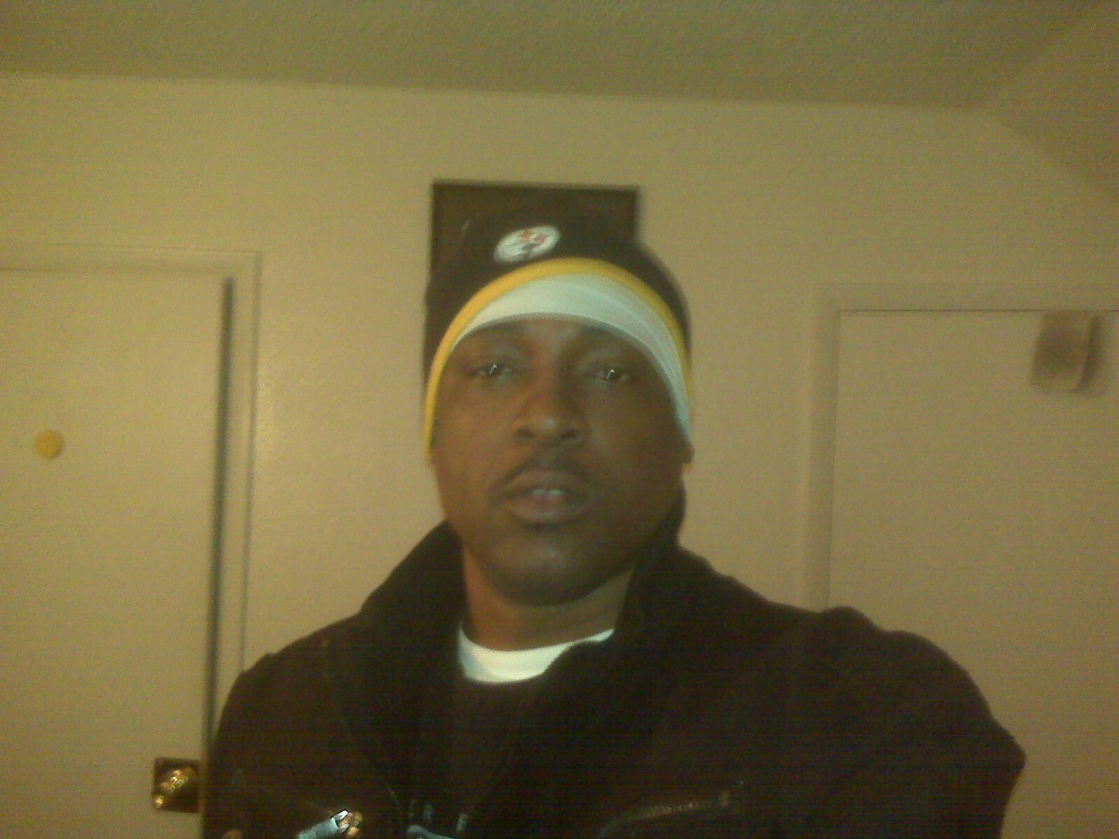 im a hard worker love to have fun enjoy listening and recording music
