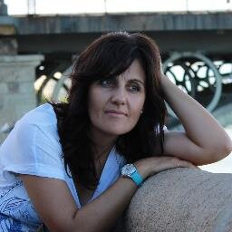 una enamorada de la musica ,no podría vivir sin ella....