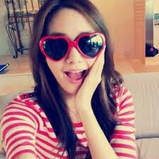 hello I'm Chia l i'm student l i love singing and swimm l happiness, love, and dream is my purpose to life l