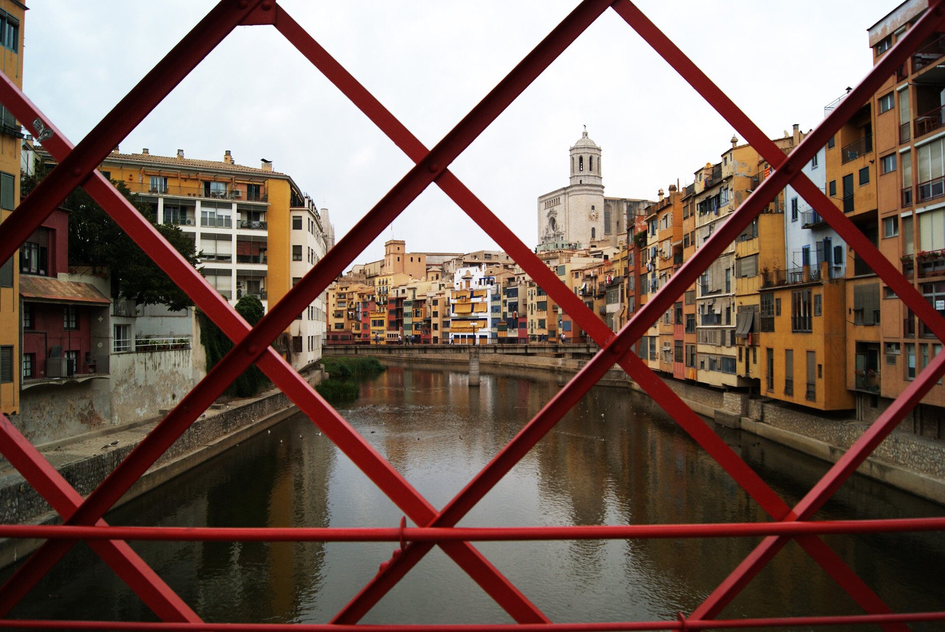 Twitter oficial del blog Encants de Girona. Perquè pugueu conèixer dia a dia llocs encantadors d'aquesta ciutat! http://t.co/u3CEA1lFcV