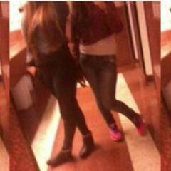 cara nos somos muito loukas juntas... apesar de quase nem ficarmos juntas somos meio krazes kkkk #TeAdoroAfuDebora... tmjprasempre P:jeh_S2porgui