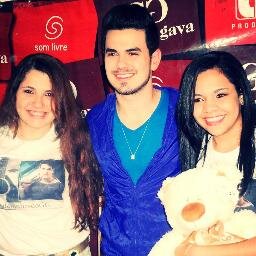 Te amamos muito, não sabemos o quanto, mas já e o suficiente pra  sermos suas FÃS..   ♡_♡