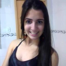 Tudo acontece no momento certo, não espere que aconteça, não torça pra que aconteça, só faça valer a pena quando acontecer.