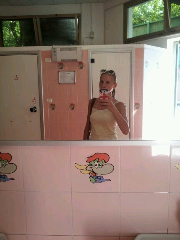 Hey there! I'm an ausrian girl. Riding is my life. Follow me and i follow you back
