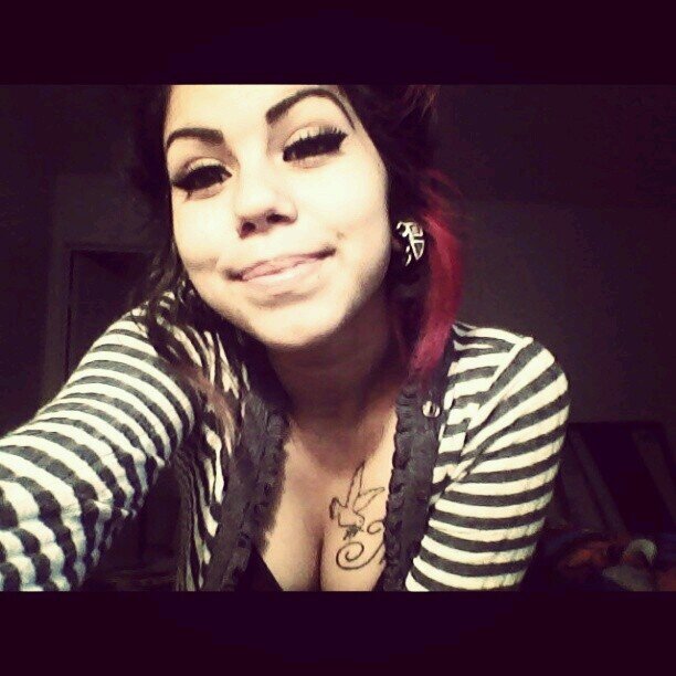 arteaga_eileen's profile picture. 