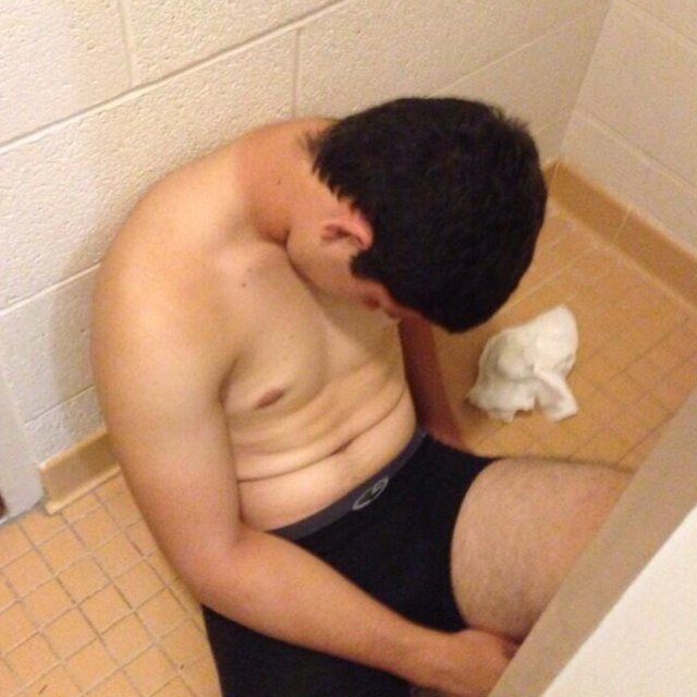 The #1 Party Account at EMU! 
Photo Contest Every Sunday! 
http://t.co/fENEHf6CNZ. Snapchat:emichparty
