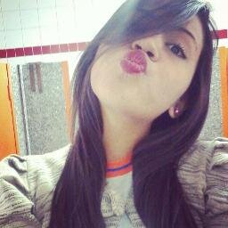 ♪ Se eu sou a rima você é a tal batida perfeita ♪ ,,
(..)