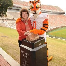 Clemson Alumni ‘85, Clemson Mom and works at Clemson 🧡🐅💜 from Charleston, SC