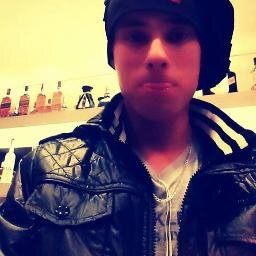I'm smoke weed every day.
 Chapecoense, ariano do dia 13, multimilionário das bergamota,  @athilei sz'.-.