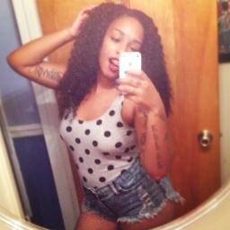 porliltinktink's profile picture. me myself and I =)