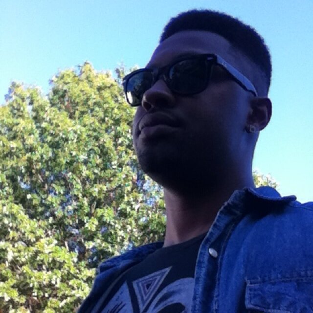 The Other Guy...
Instagram | ThatzSoRayvon