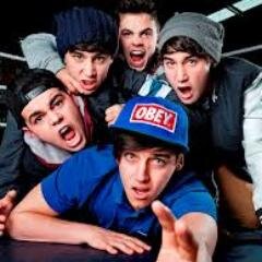 hey you should follow @paigeleistico just ask her to dm you to 4/5 and Gina and she will!!!!