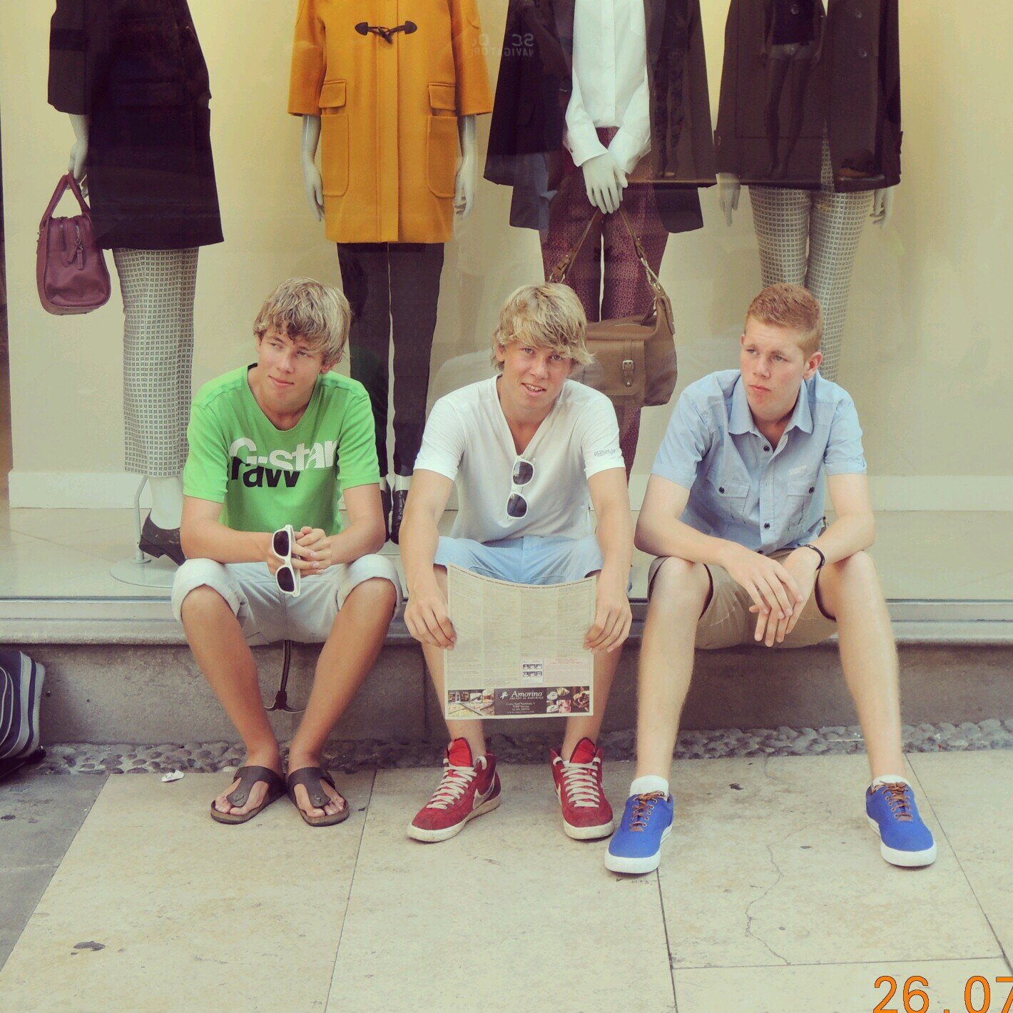 // Christen \\ Voetballer // Pianist \\ Leerling // Gewoon Mezelf \\