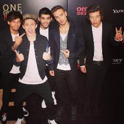 Apoyo a los chicos porque los amo, y no estoy para juzgar a nadie, ODIO a la sociedad racista y que juzga sin saber... If you follow thanks... I Love You ♥