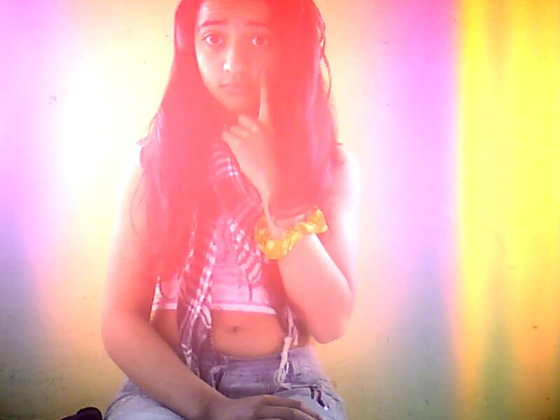 ♥Holuu c: ♥
Mee llamo Bárbaraa Tengoh 14 añoos 
Soy De Chilee c: Me Gustaa La T_T
Soy♥ Hunter & Belieber ♥sigueme & Te sigo c: