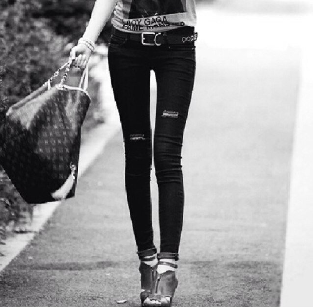 Pro Ana because nothing is as sweet as living your skinny dreans.
None of the photos are mine.