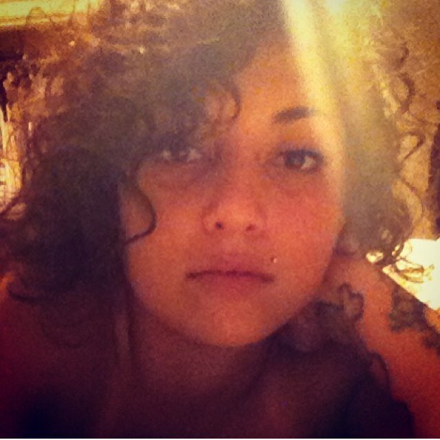 Im pretty, but Im not beautiful, I sin, but Im not the Devil, Im good, but Im not an angel. -Marilyn Monroe
