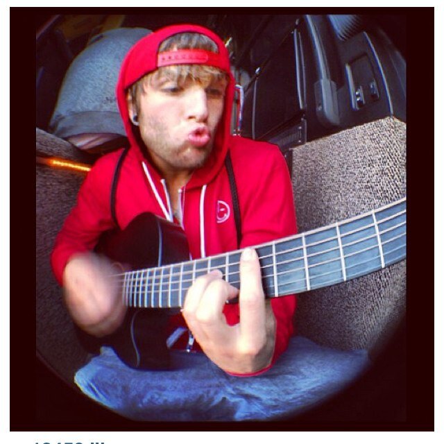 Hey! Thanks for checking out! Follow @Chadwickhype ! She follows back! Belieber , Directioner, Emblem