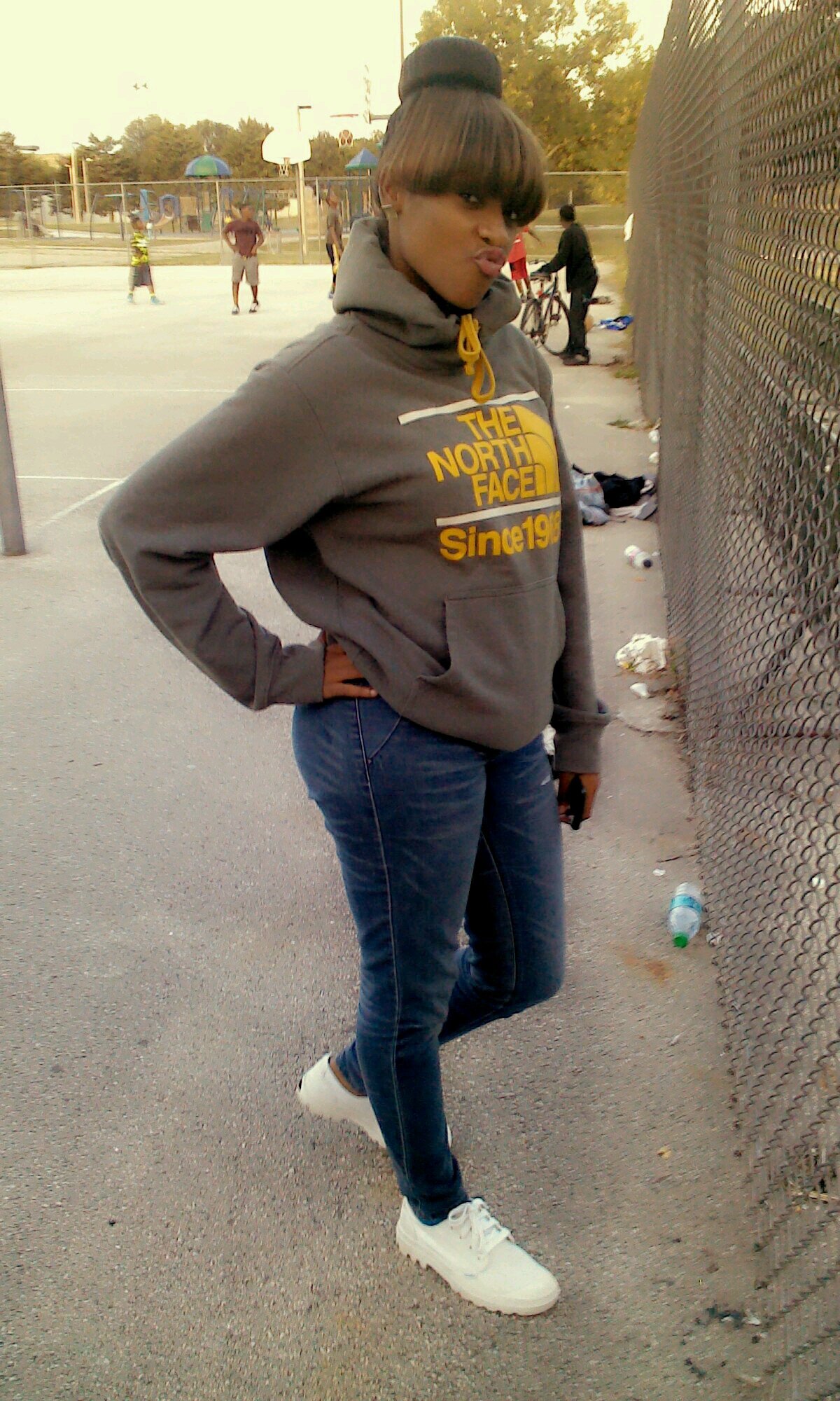 follow me & I follow back♥