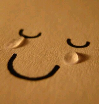 وَلانّ السعادة بِيد الله نَحن دائِماََ بِخير،فَ الحمدلله ♥♥
