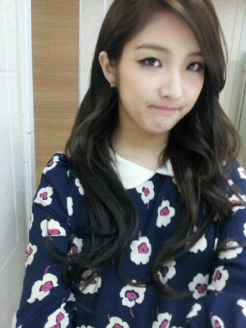Roleplayer of Nam Jihyun ©1990 | bidadari yang jatoh di depan warteg