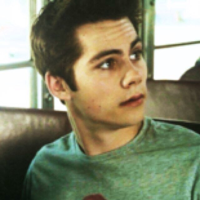 |18+| Nothing to interesting, perfect grades, good at lacrosse, and single (straight). If i use sarcasm dont be to offended, its just my only defense.