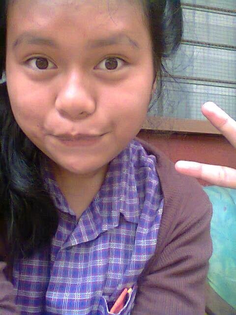 twitter ini heng || Follow: @SherlianaAna ,mention for followback ||
