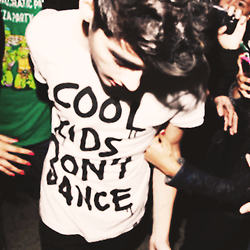 ffuckzaynx's profile picture. Peace and love