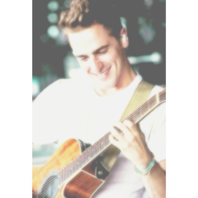 Here to support the one and only, Kendall Francis Schmidt ☼ follow Kendall: @HeffronDrive ♡ follow me on my main account @btrftselena_ ♡ http://t.co/prF7eVT9Cs