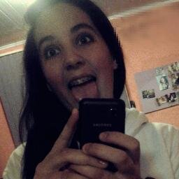 Mee Seguuem que eu tb sigo vcs':D   Deixe o seu sorriso mudar o mundo mais nunca o mundo mudar seu sorriso.(8).