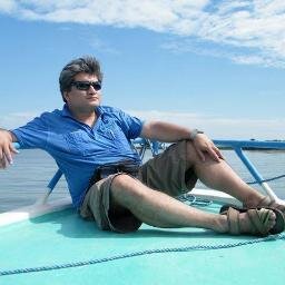 vladiteran's profile picture. Libre. El cine es pan y los toros, vino. Libros 1er amor. Redes sociales, blogs, fotos, posicionamiento web. #Mientrasmasconozcoalosanimalistasmasquieroamigato