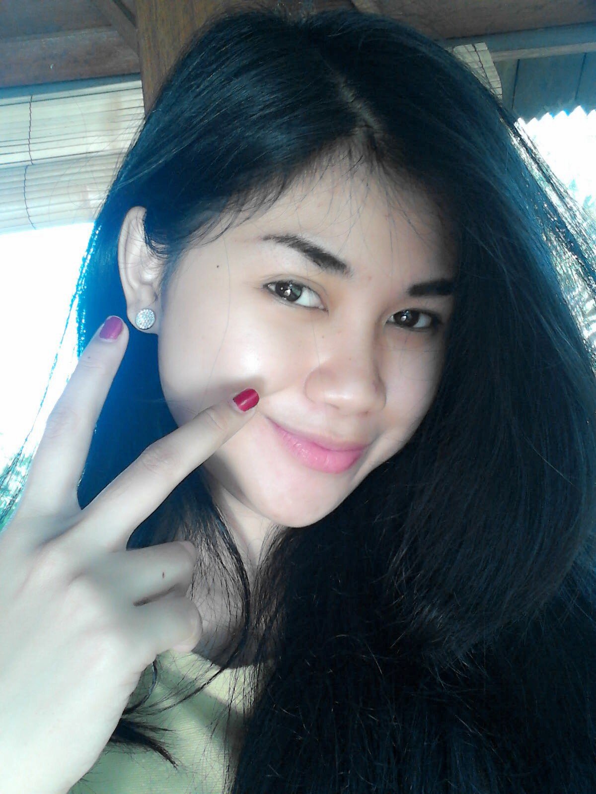 monahelnia's profile picture. Bandung , 18 oktober 1992 || ♥ @FahryRusmana

here : @ELD7MY