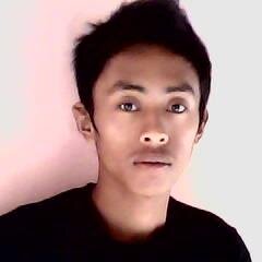 Cowok keep calm and keep smile:)